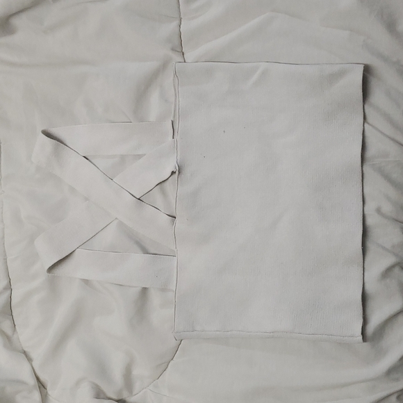 🌷White Criss Cross Strap Tank Top - Picture 2 of 3